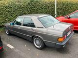 Mercedes-Benz Mercedes 190 E - Mercedes-Benz 190 aus 1986: 190e