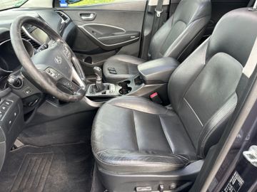 Hyundai SANTA FE - 12