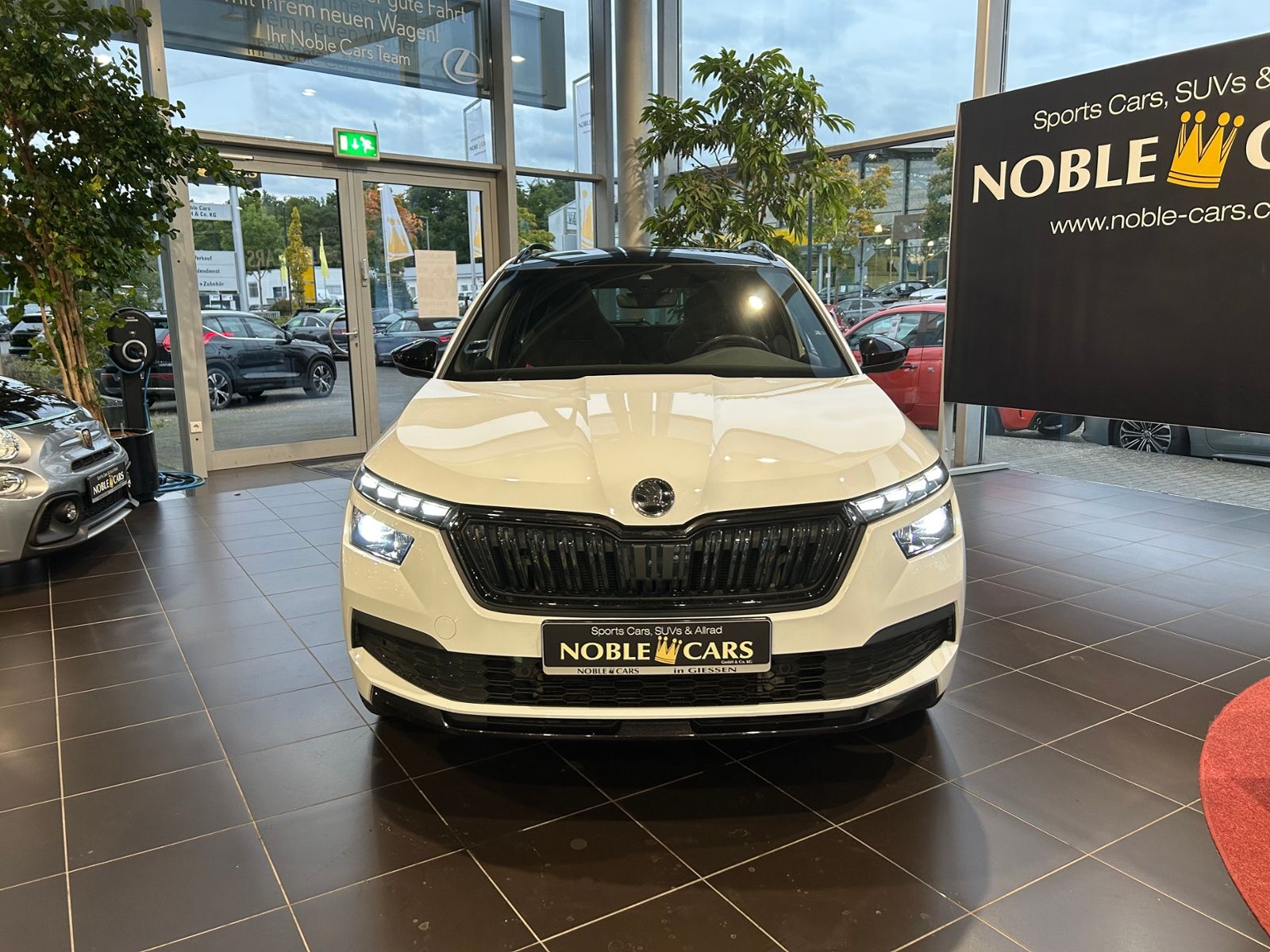 Fahrzeugabbildung SKODA Kamiq Monte Carlo AHK PANO LED NAVI