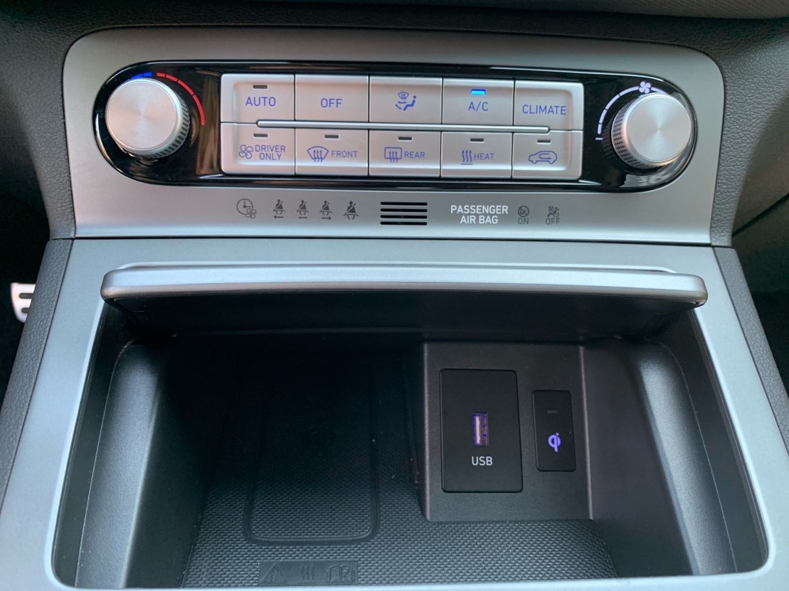 Fahrzeugabbildung Hyundai KONA Trend Elektro 64 kWh Navi Assistenz-Pak. 1H