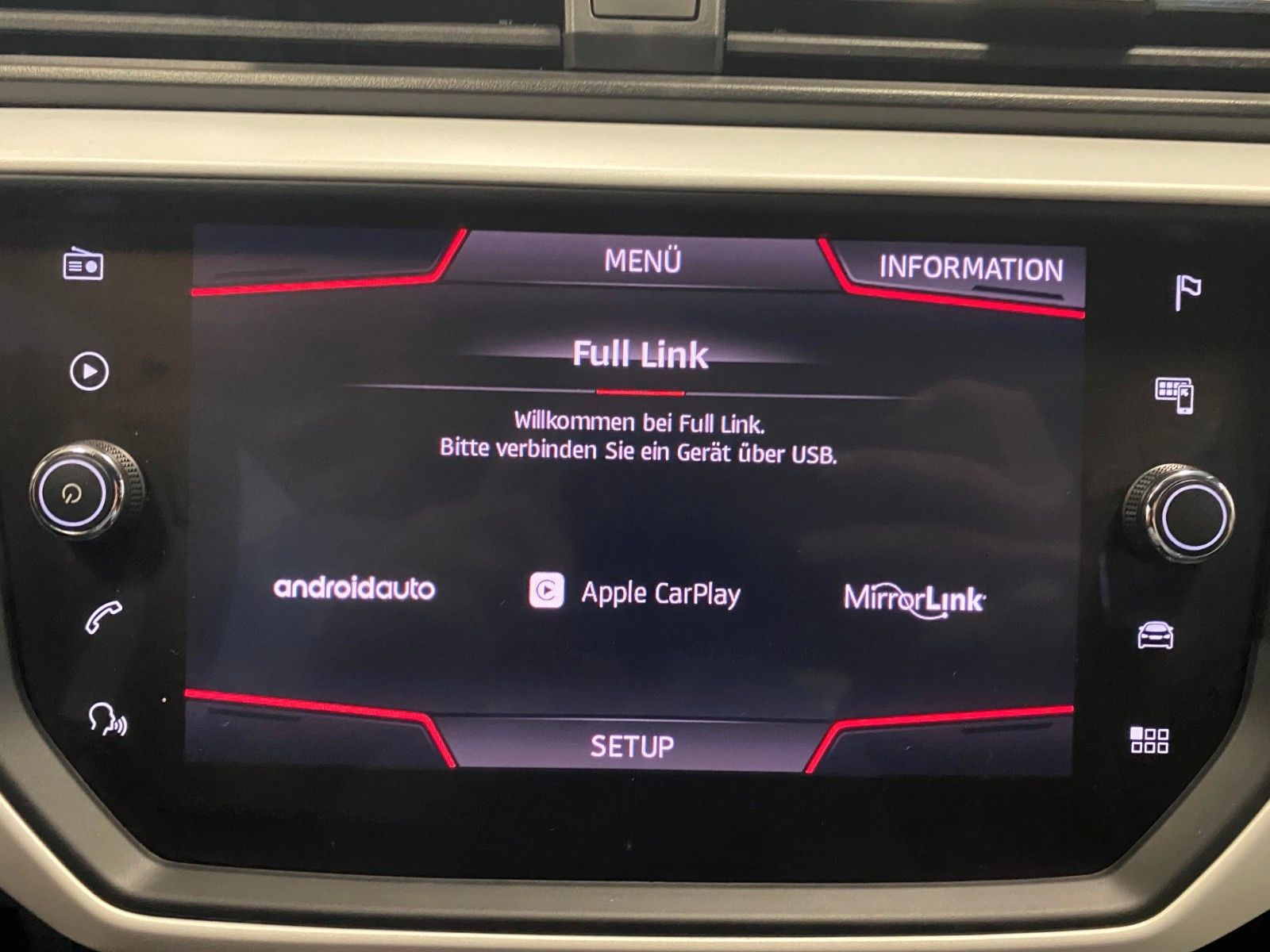 Fahrzeugabbildung SEAT Arona 1.0 TSI Start&Stop XCELLENCE+TEMPOMAT+PDC