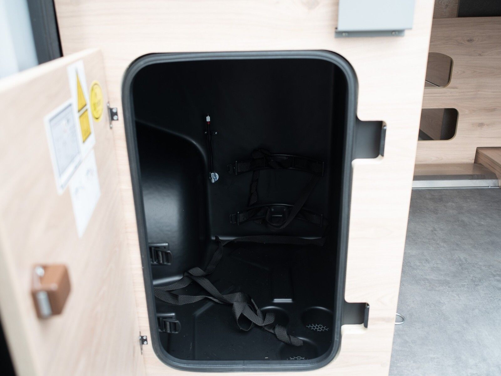 Fahrzeugabbildung Dethleffs Globetrail Active 600 DS Fiat Expedition Grau