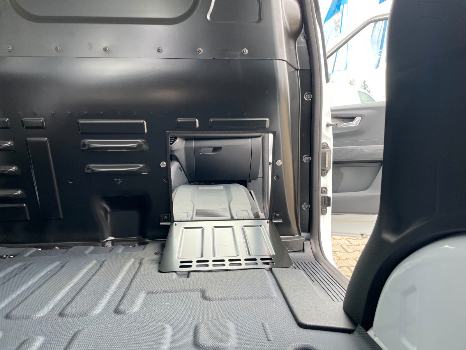 Fahrzeugabbildung Ford Transit Courier Trend Tageszulassung