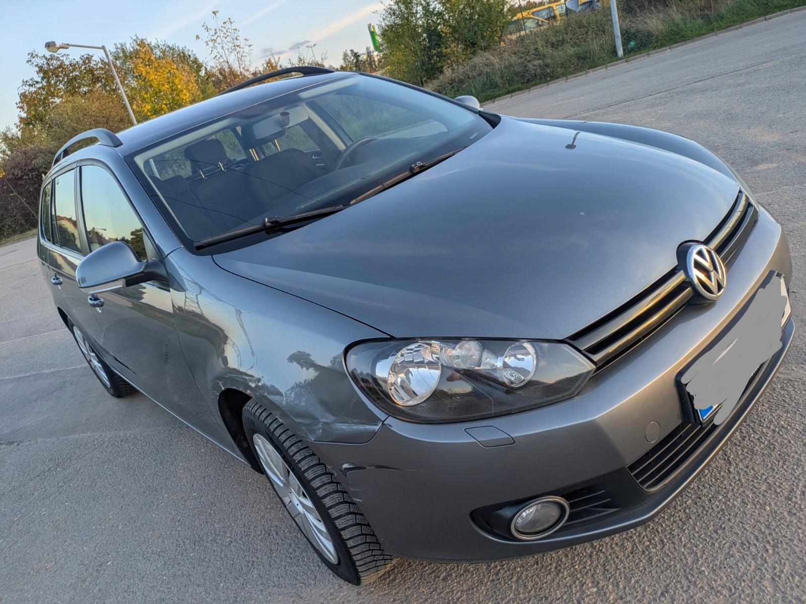 Volkswagen Golf 2011 — вигляд ззаду