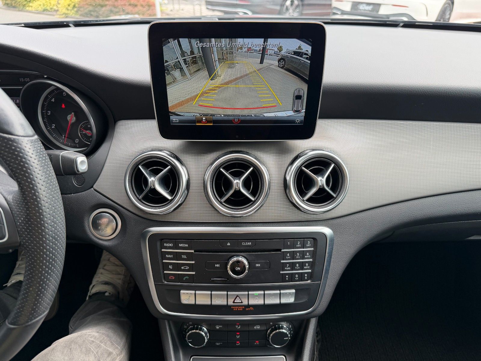 Fahrzeugabbildung Mercedes-Benz GLA 200 Progressive+RKamera+TotW+CarPlay+LED