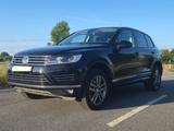 Volkswagen Touareg 3.0 V6 TDI R-Line Blue Motion  - Volkswagen Touareg: V6 TDI R Line