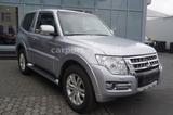 Mitsubishi Pajero 3.2 DI-D Plus - Mitsubishi Gebrauchtwagen in Kassel