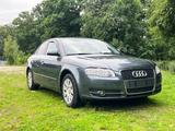 Audi A4 2.0 Limousine Anhängerkupplung Gasanlage - Audi A4: Anhängerkupplung
