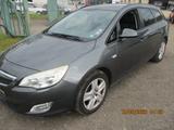Opel Astra J Sports Tourer Edition - gebrauchte Opel Astra aus dem Jahr 2011