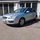 Ford Focus Lim. Ghia - Ford Focus aus 2006: Ghia