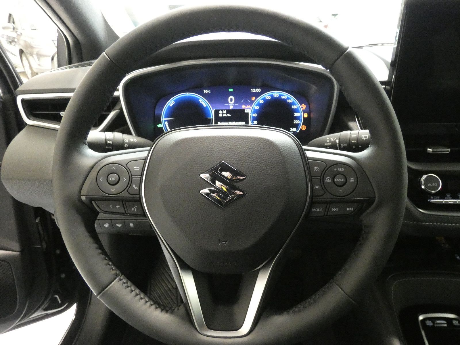 Suzuki Swace - Bild 15