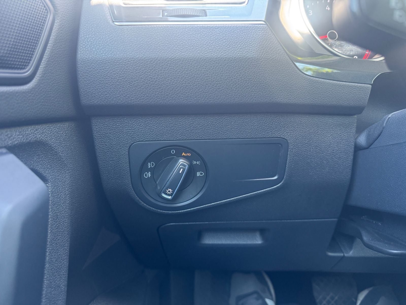 Fahrzeugabbildung Volkswagen Tiguan Comfortline LED+Navi+Kamera+ACC