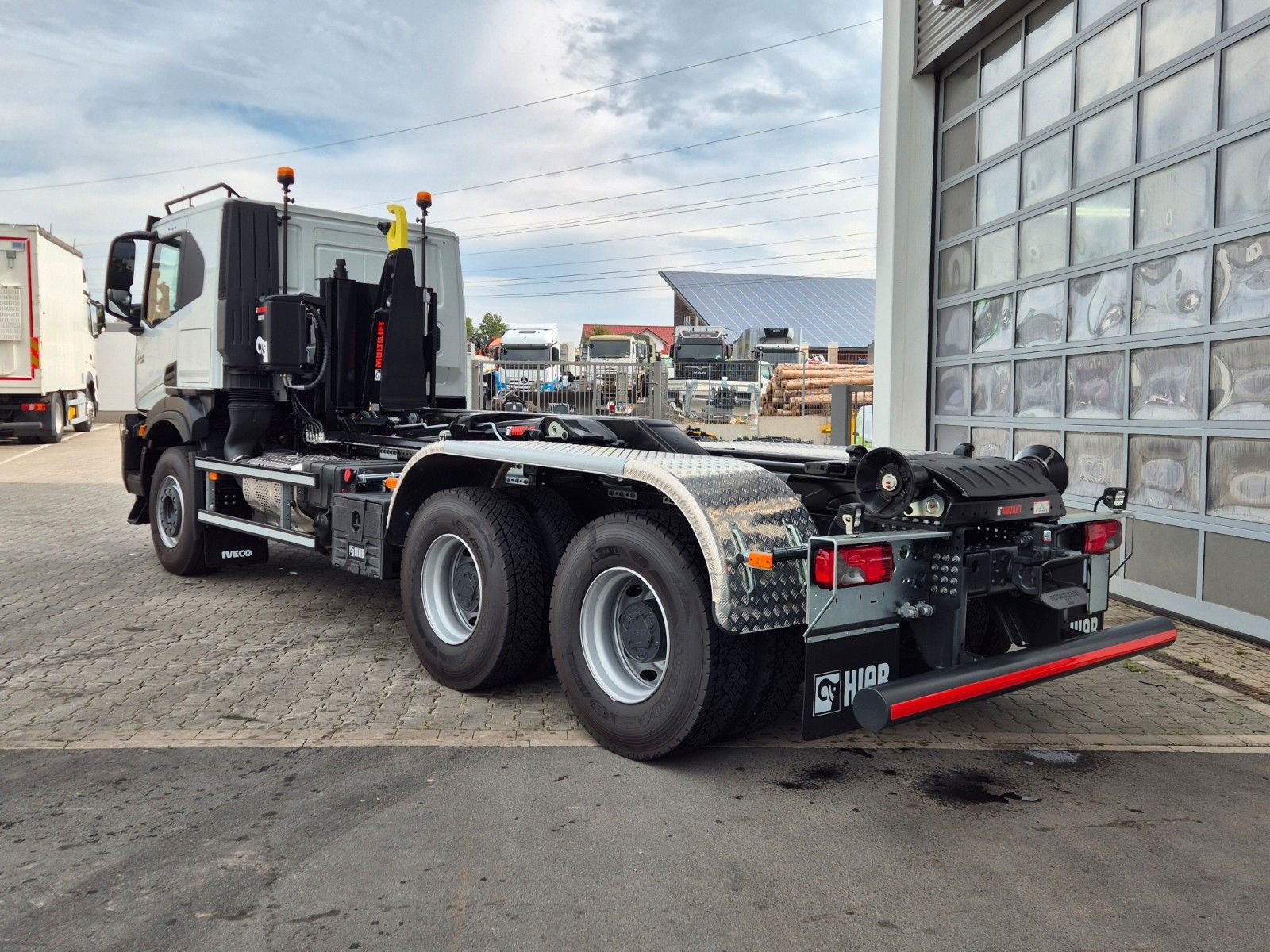 Fahrzeugabbildung Iveco X-Way AT300X48Z/P HR OFF 6x4 Hiab Winterdienst