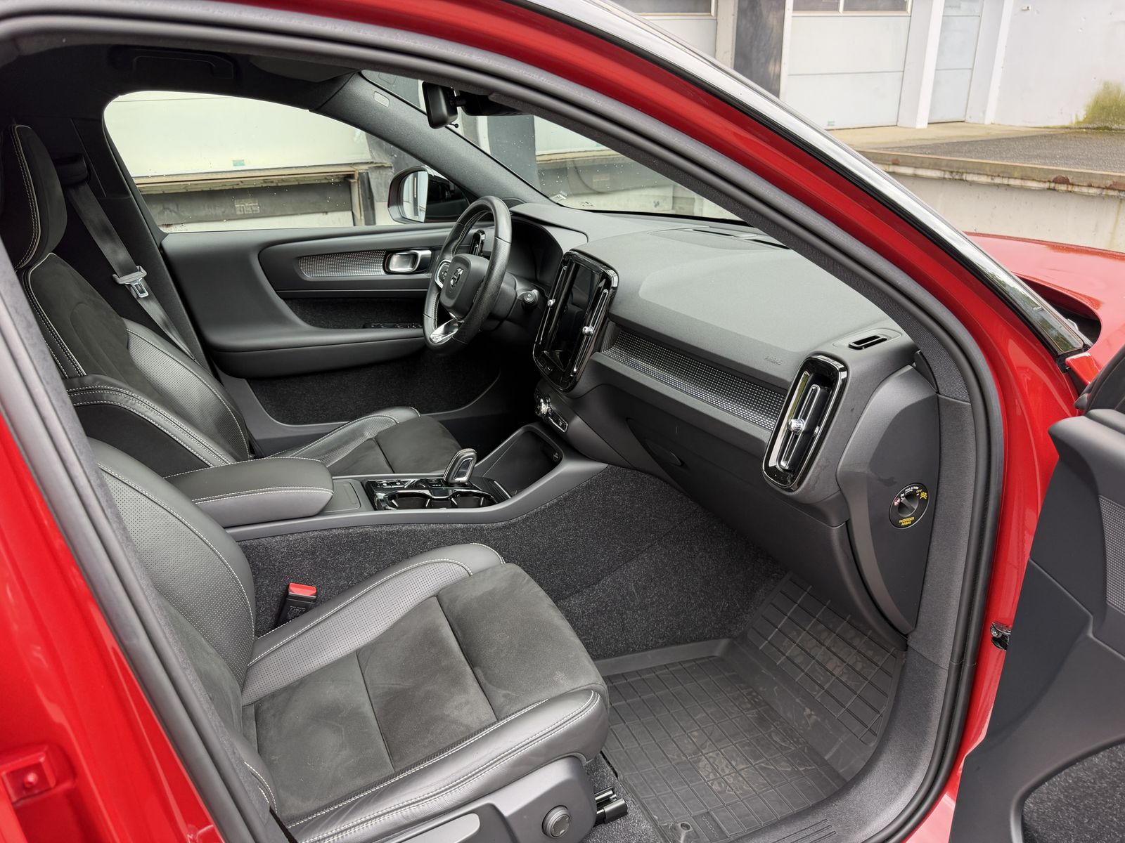 Volvo XC40 R Design AWD LED Navi VirtuelCockit Sensus foto 24