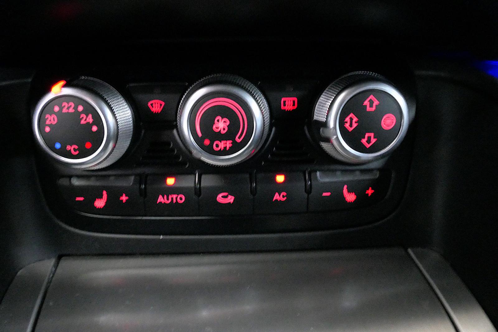 Audi TT Coupe 1.8 TFSI *KLIMA*PDC*SHZ*GRA*XEN*