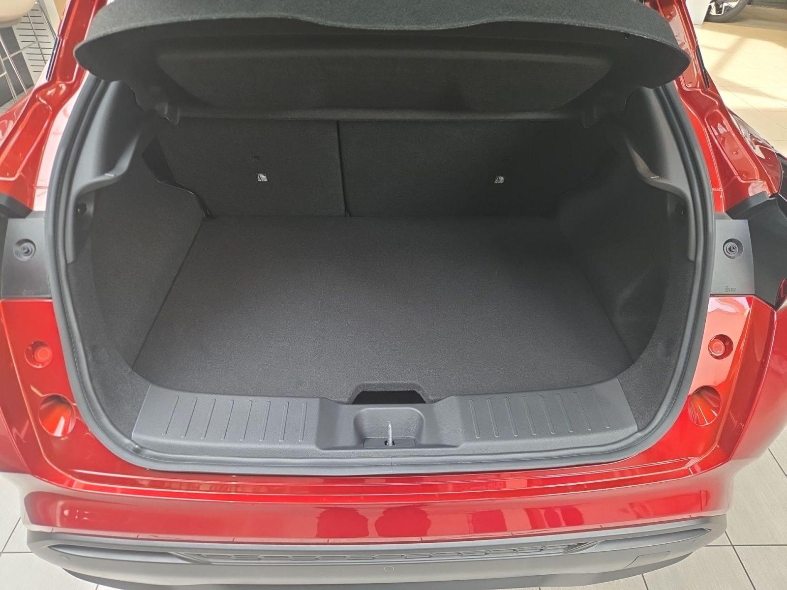 Fahrzeugabbildung Nissan Juke 1.6 Hybrid Tekna 143 PS Autom. *BOSE*FRONTS