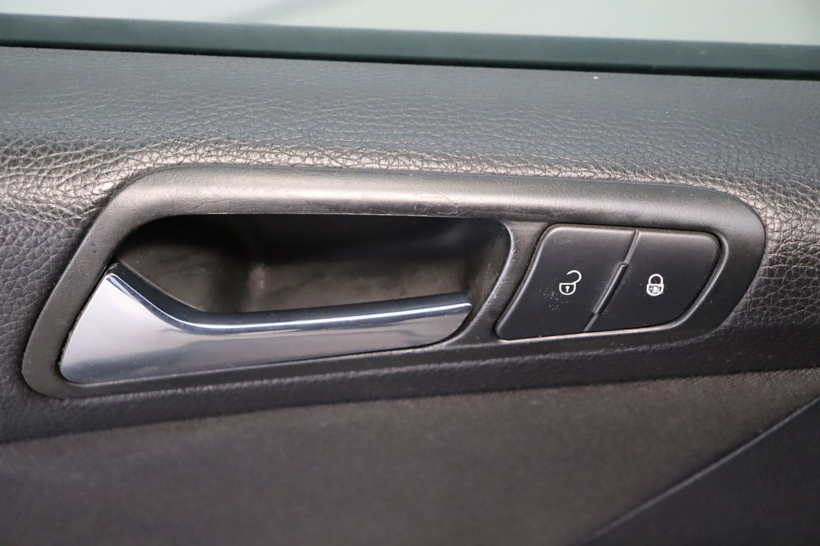 Fahrzeugabbildung Volkswagen Passat Variant 2.0 TDI DPF Trendline