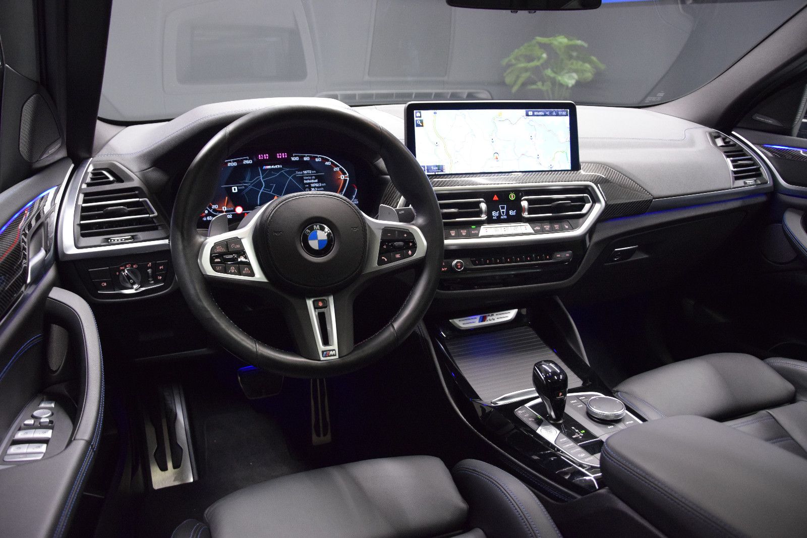 Fahrzeugabbildung BMW X4 M40i xD Laser Pano ACC h/k AHK 360° 21"Memory