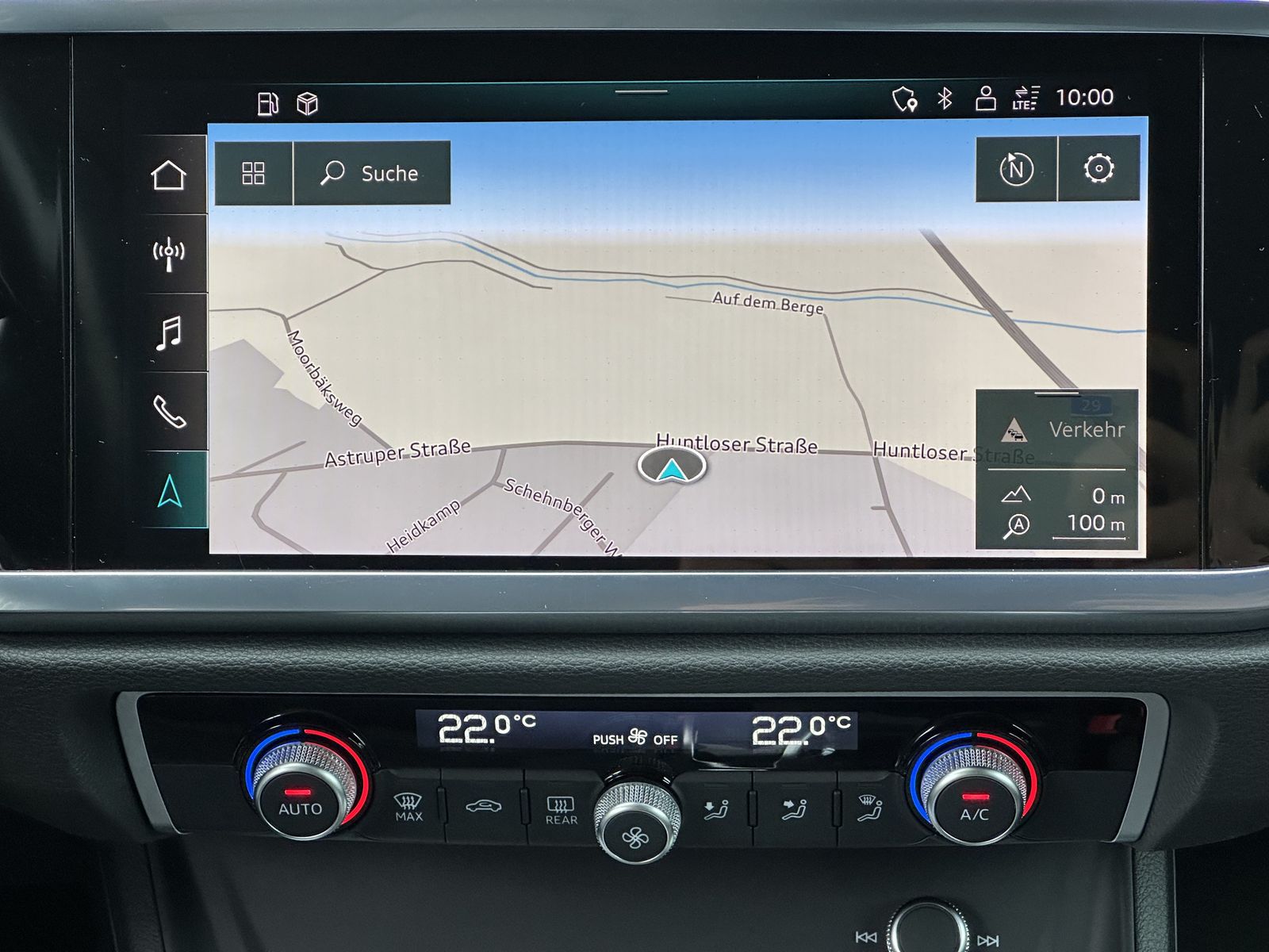 Fahrzeugabbildung Audi Q3 45 TFSI e S-Line NAV+LED+VCOCK+DAB+SHZ+1HD+PP