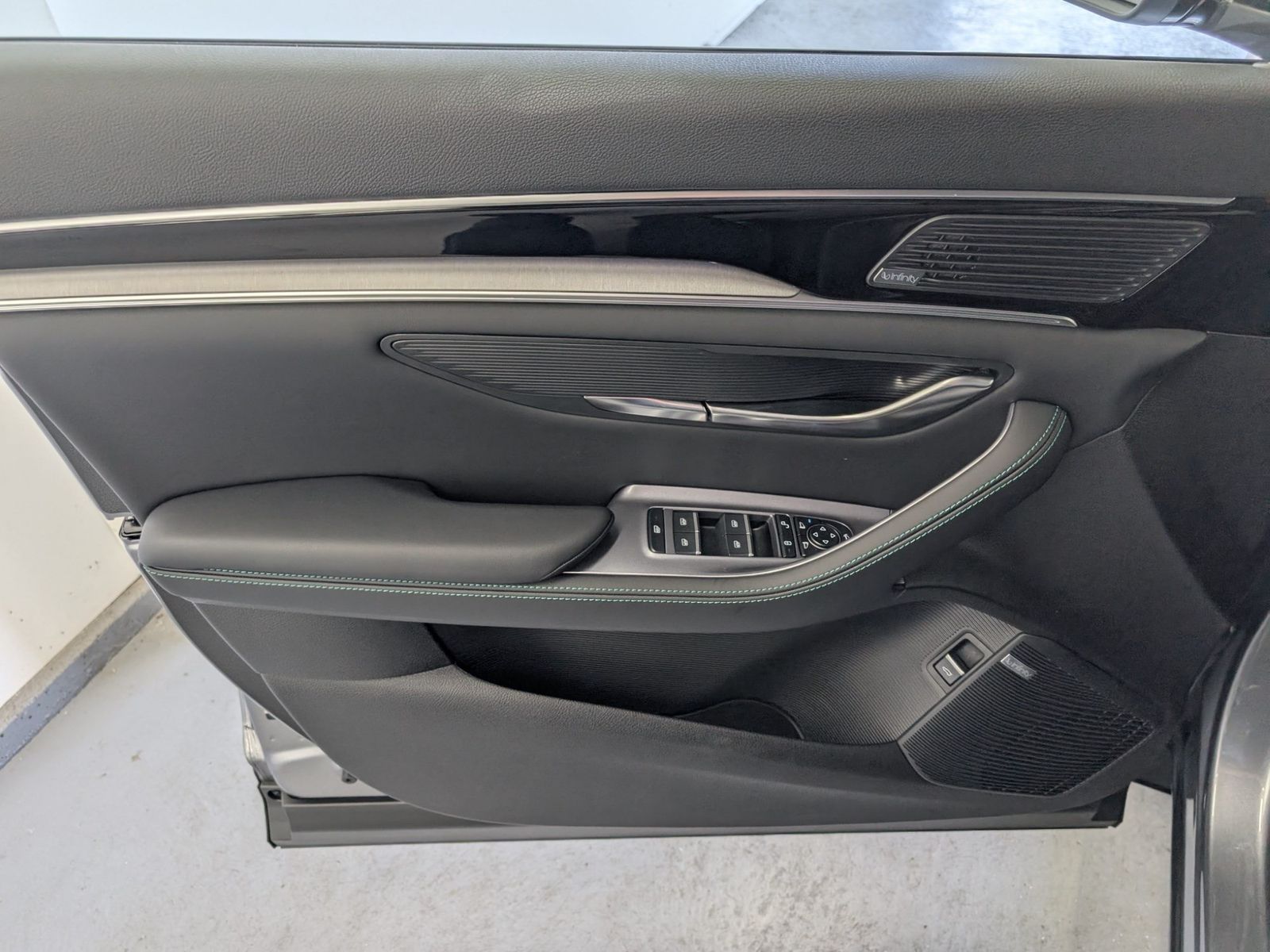 BYD Seal U  DM-i Comfort Infinity® HUD LED – Bild 35