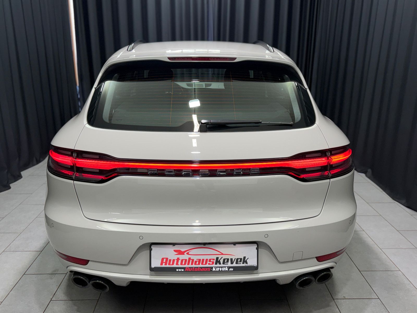 Fahrzeugabbildung Porsche Porsche Macan S |360°|AHK|Dt.-FAHRZEUG