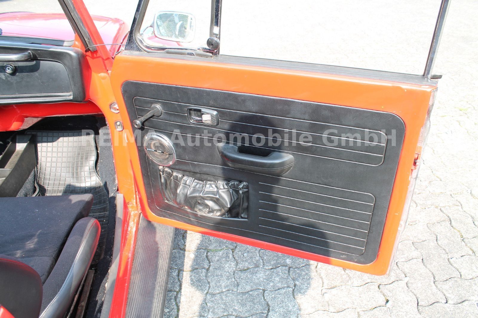 Fahrzeugabbildung Volkswagen Käfer Cabrio 1302 LS, H-Kennzeichen