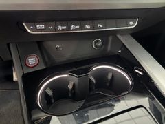 AUDI S4 Avant TDI | Matrix | HuD | Massage | 19" AUDI S4 Avant TDI | Matrix | HuD | Massage | 19"