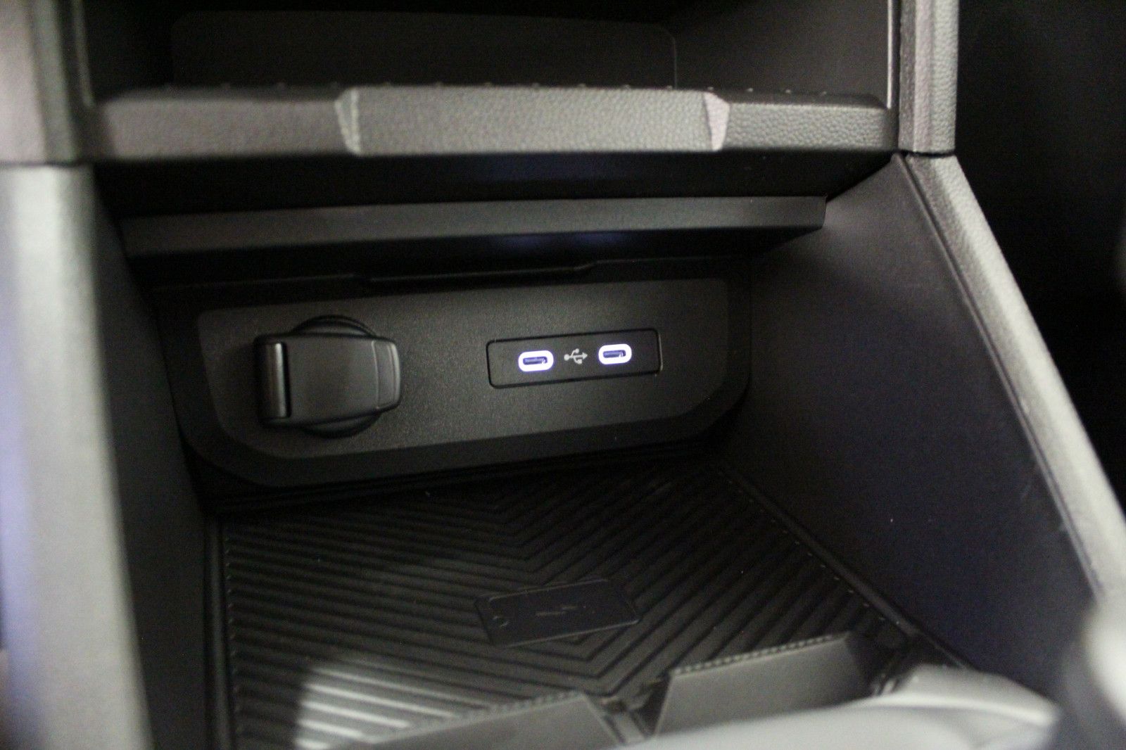 Fahrzeugabbildung Dacia Duster mild hybrid 140 Extreme *Winterp.*MY 26