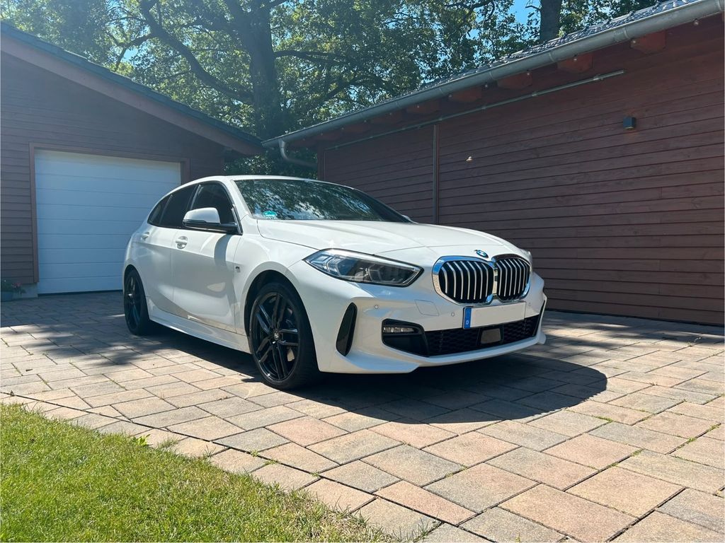 Image of BMW 118