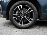 Volvo XC60 Momentum Pro AWD B4 Diesel EU6d Allrad Navi - Volvo: Momentum