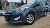Hyundai i30 1.6+TÜV+GARANTIE+XENON+PARKS+KLIMA+1HAND - Hyundai i30 Gebrauchtwagen in Stuttgart