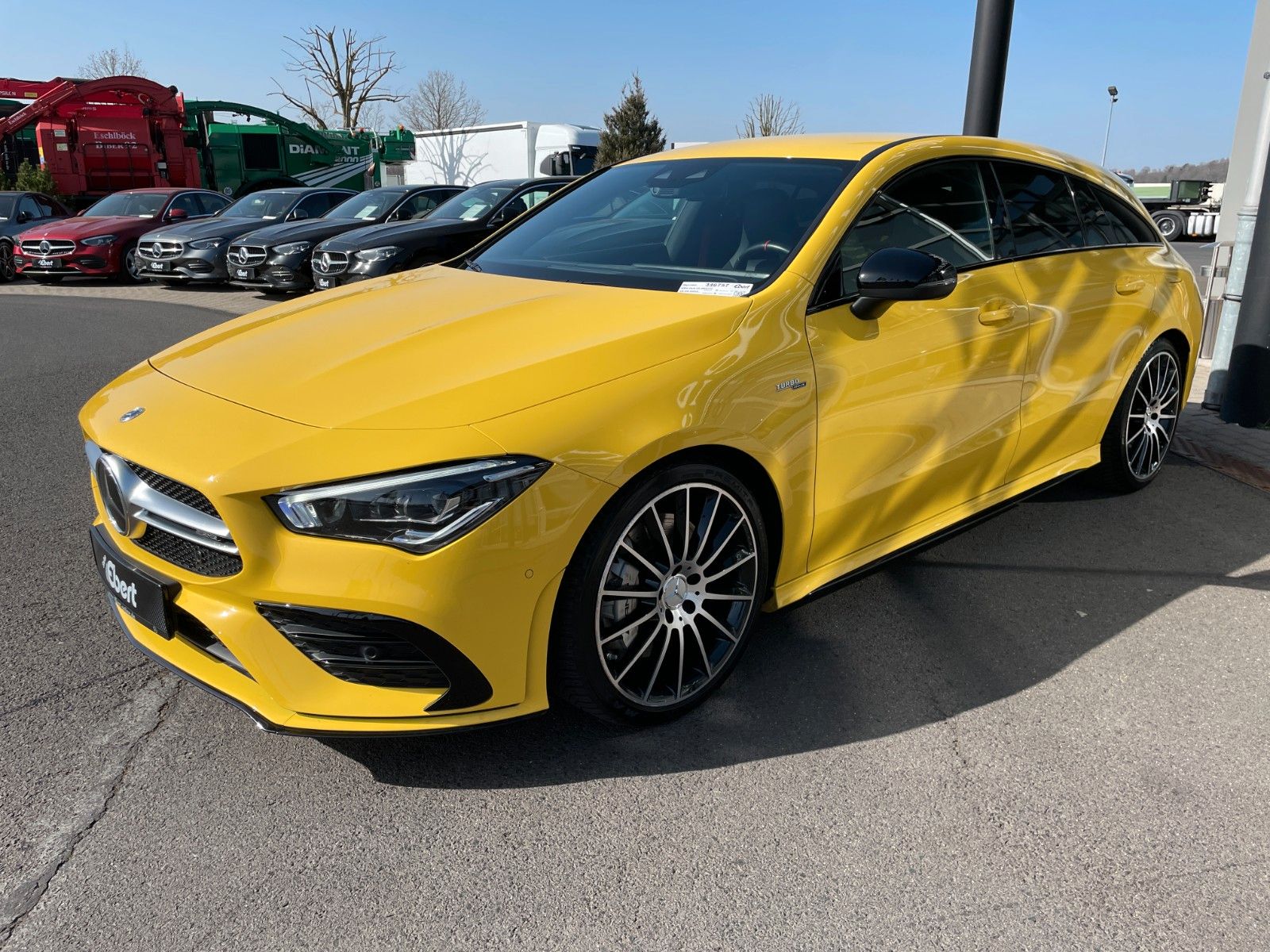 Fahrzeugabbildung Mercedes-Benz CLA 35 AMG 4M SB R-Kamera+Distr+Memory+Aero+MBea
