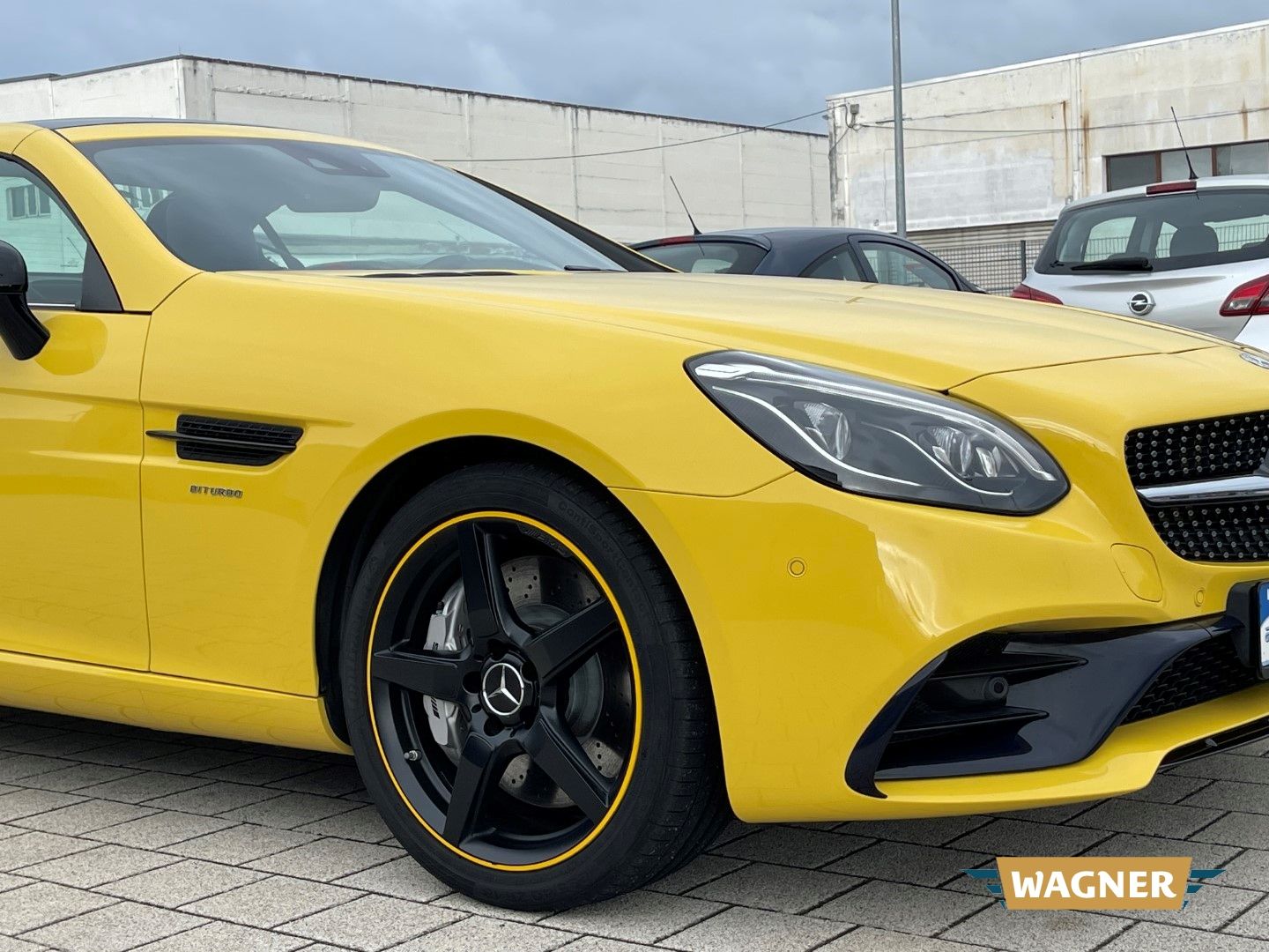 Fahrzeugabbildung Mercedes-Benz SLC 43 AMG FinalEdition  Harman Kardon Sportsitz