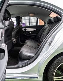 Fahrzeugabbildung Mercedes-Benz C 300de 9G-TRONIC AVANTGARDE LED|KAMERA|KEYLES