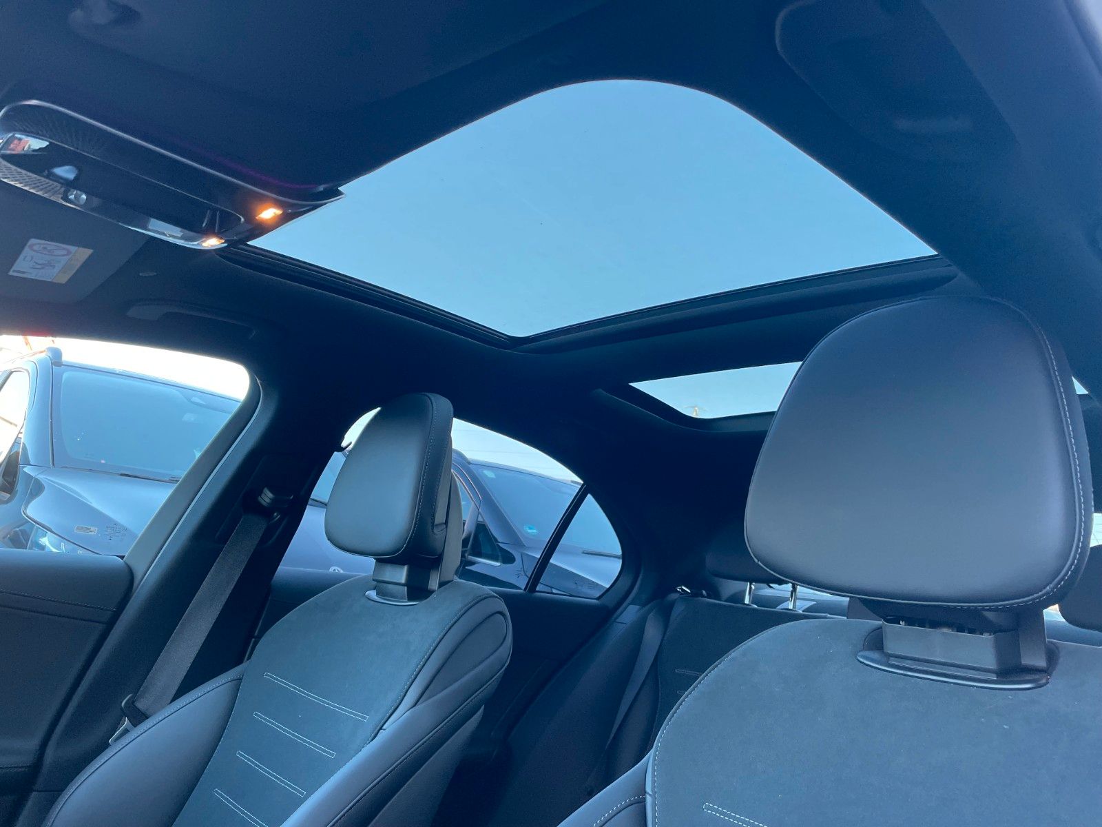 Fahrzeugabbildung Mercedes-Benz C 300 4M AMG Burm+Memory+Digital+Pano+360°+Distr