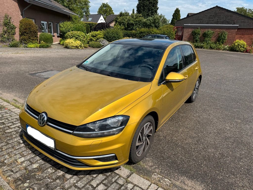 Image of Volkswagen Golf