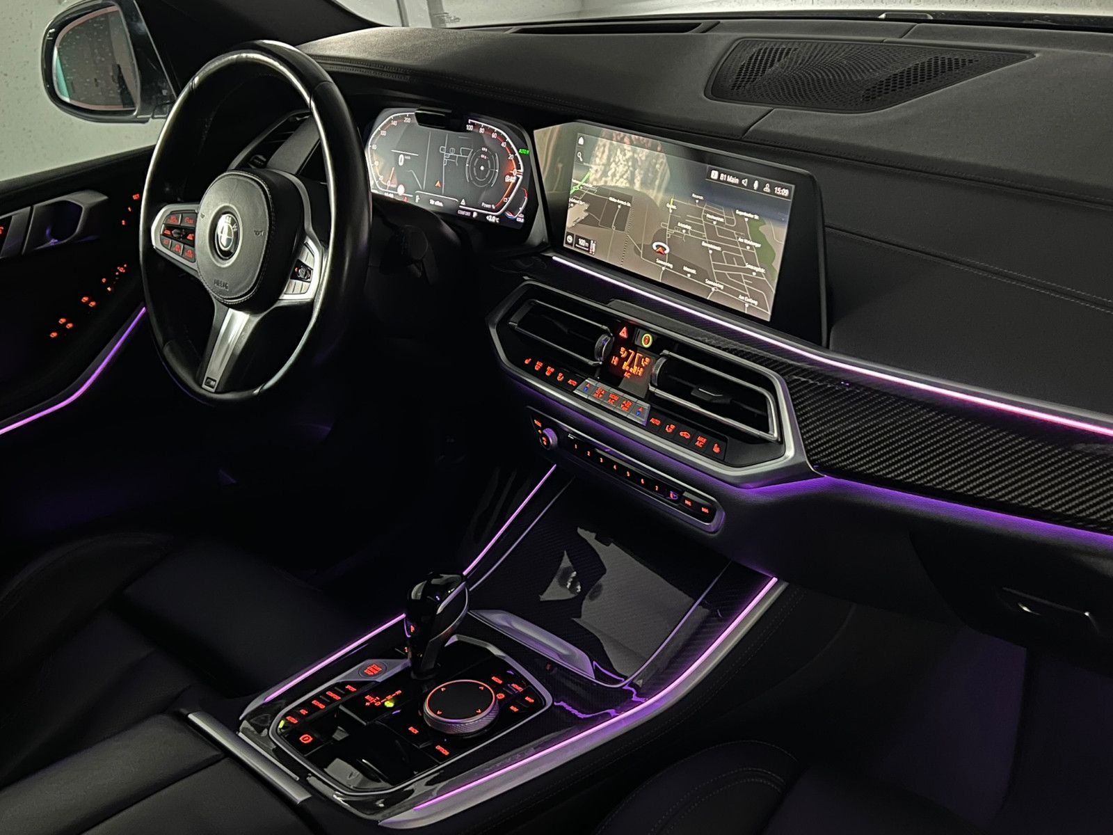 Fahrzeugabbildung BMW X5 xDrive 40 d M SPORT/LASER/AHK/PANO/DRAVITGRAU