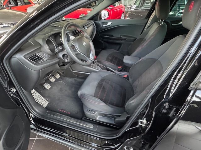 Fahrzeugabbildung Alfa Romeo Giulietta Sprint NAVI 18" ALU - TOP