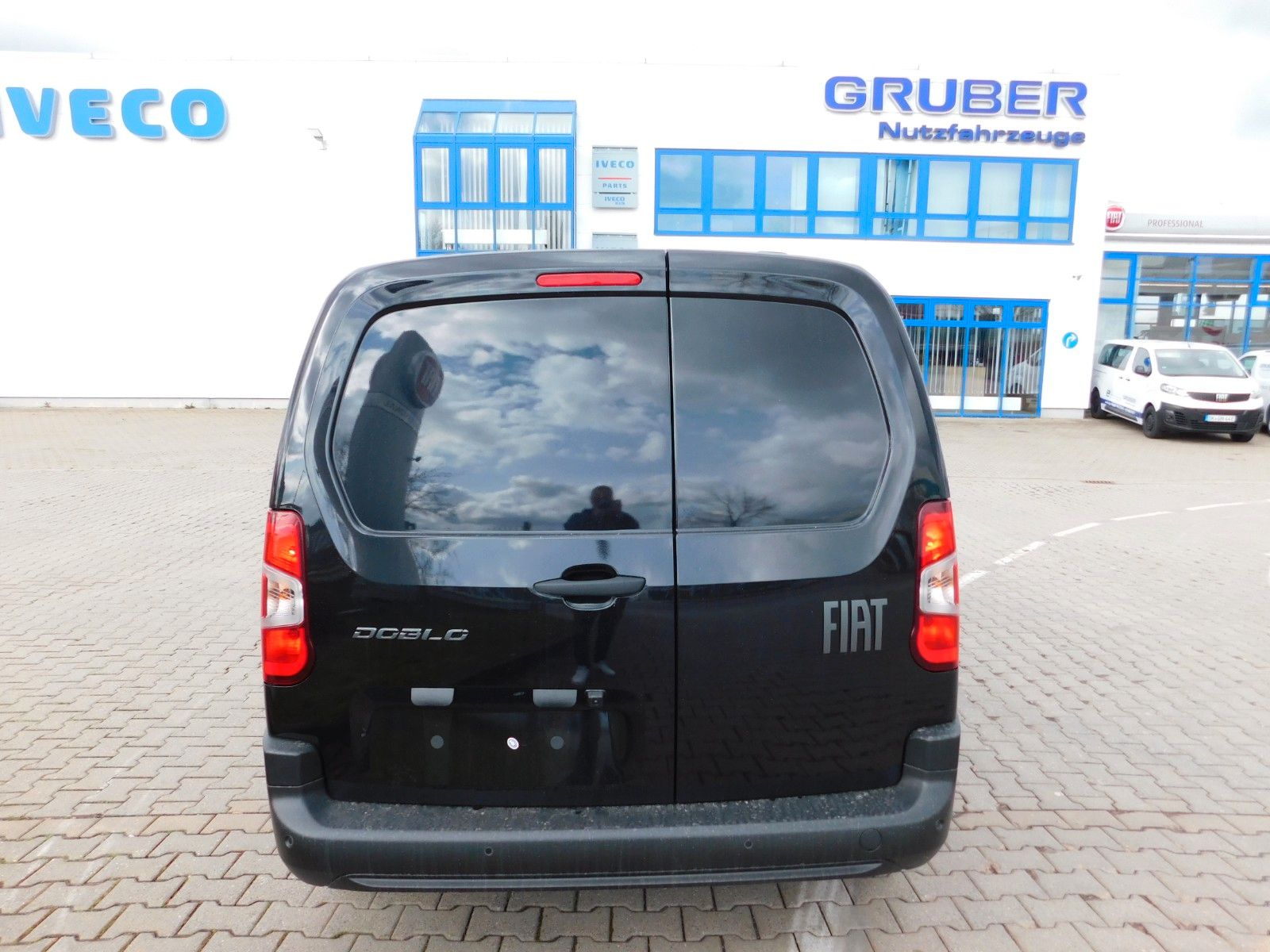 Fahrzeugabbildung Fiat Doblò KaWa XL 130 PS Diesel Laderaumpaket