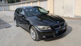 BMW 318i Touring -