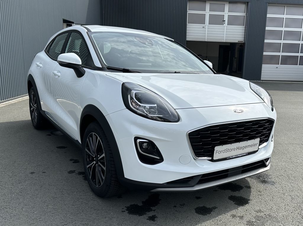 Fahrzeugabbildung Ford Puma Titanium Hybrid