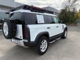 Land Rover Defender D240  110 S - Land Rover Defender mit Diesel-Antrieb: Geländewagen, Automatik