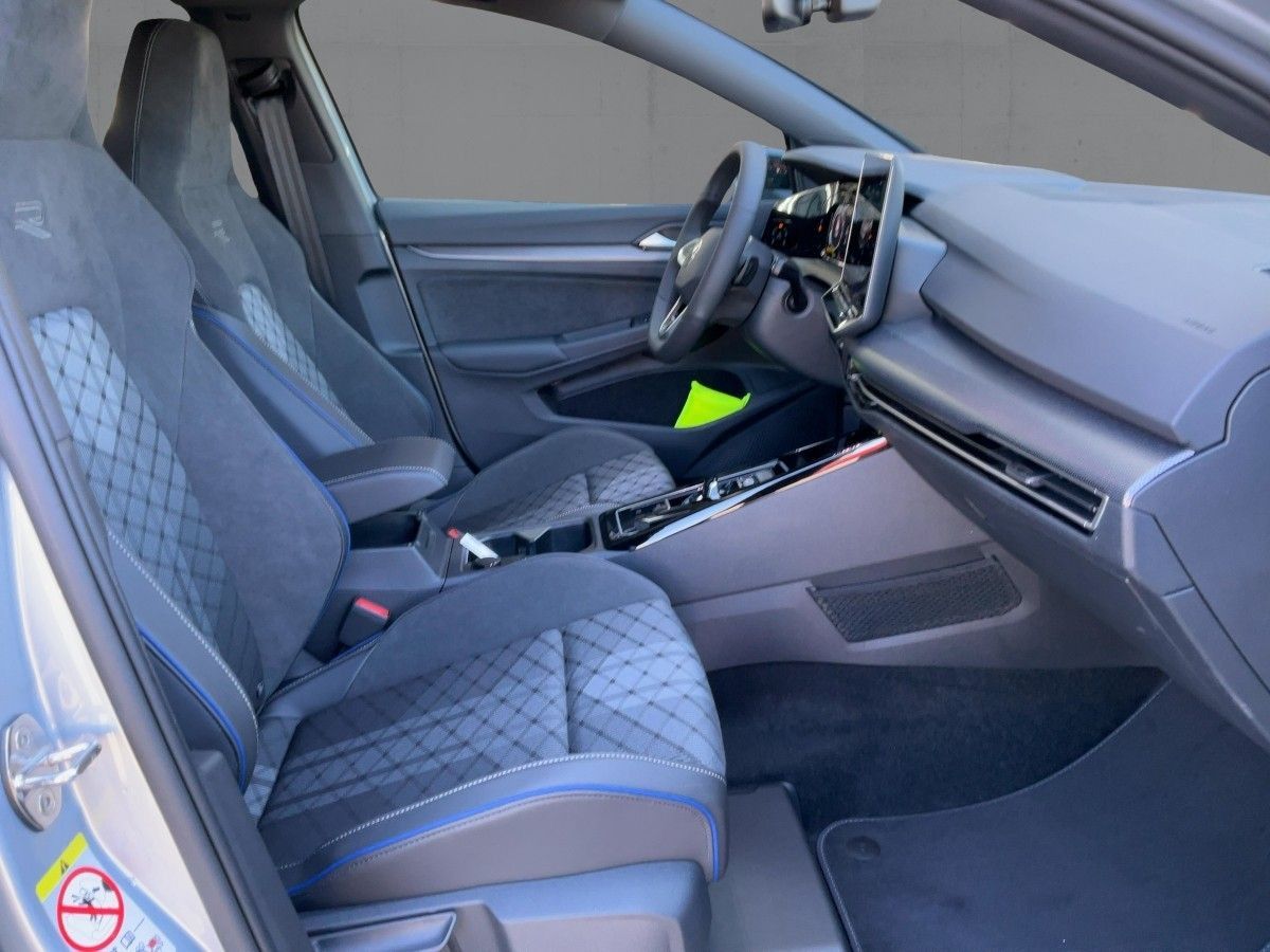 Volkswagen Golf - Bild 12