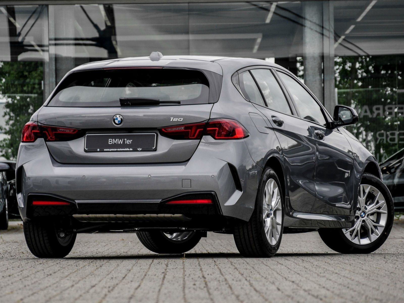 BMW 120 - Bild 2