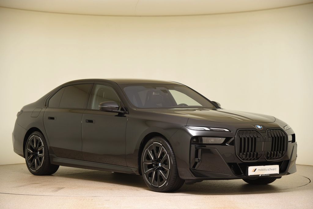 BMW 740