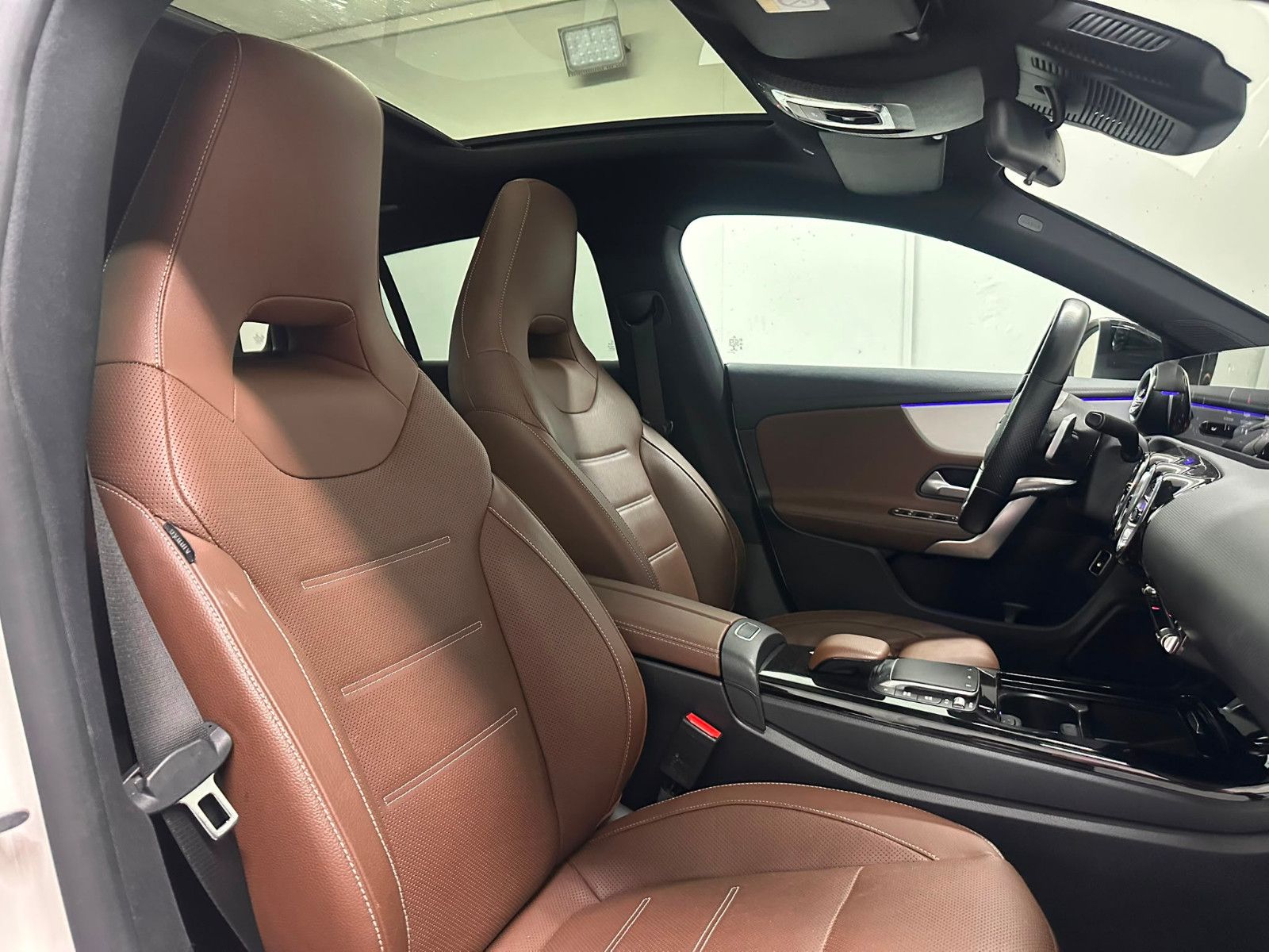 Fahrzeugabbildung Mercedes-Benz CLA 250 e Shooting Brake *AMG-LINE*PANORAMA*AHK*