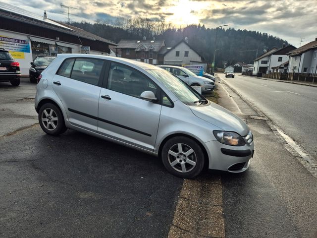 Volkswagen Golf Plus 1.6 -KLIMA-EURO4-FESTPREIS