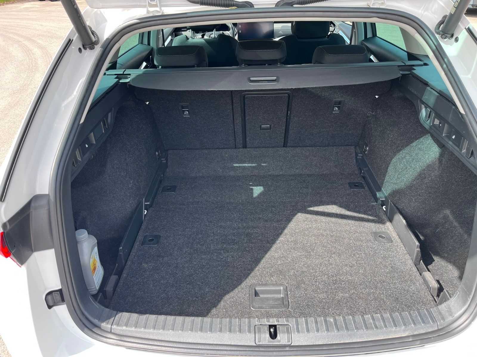 Fahrzeugabbildung SKODA Octavia Combi Style elekt. Sitze virtual  uvm.