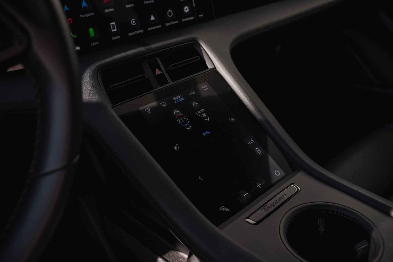 Fahrzeugabbildung Porsche Taycan Sport Turismo-Pano-PerformBatt.-WP-PASM