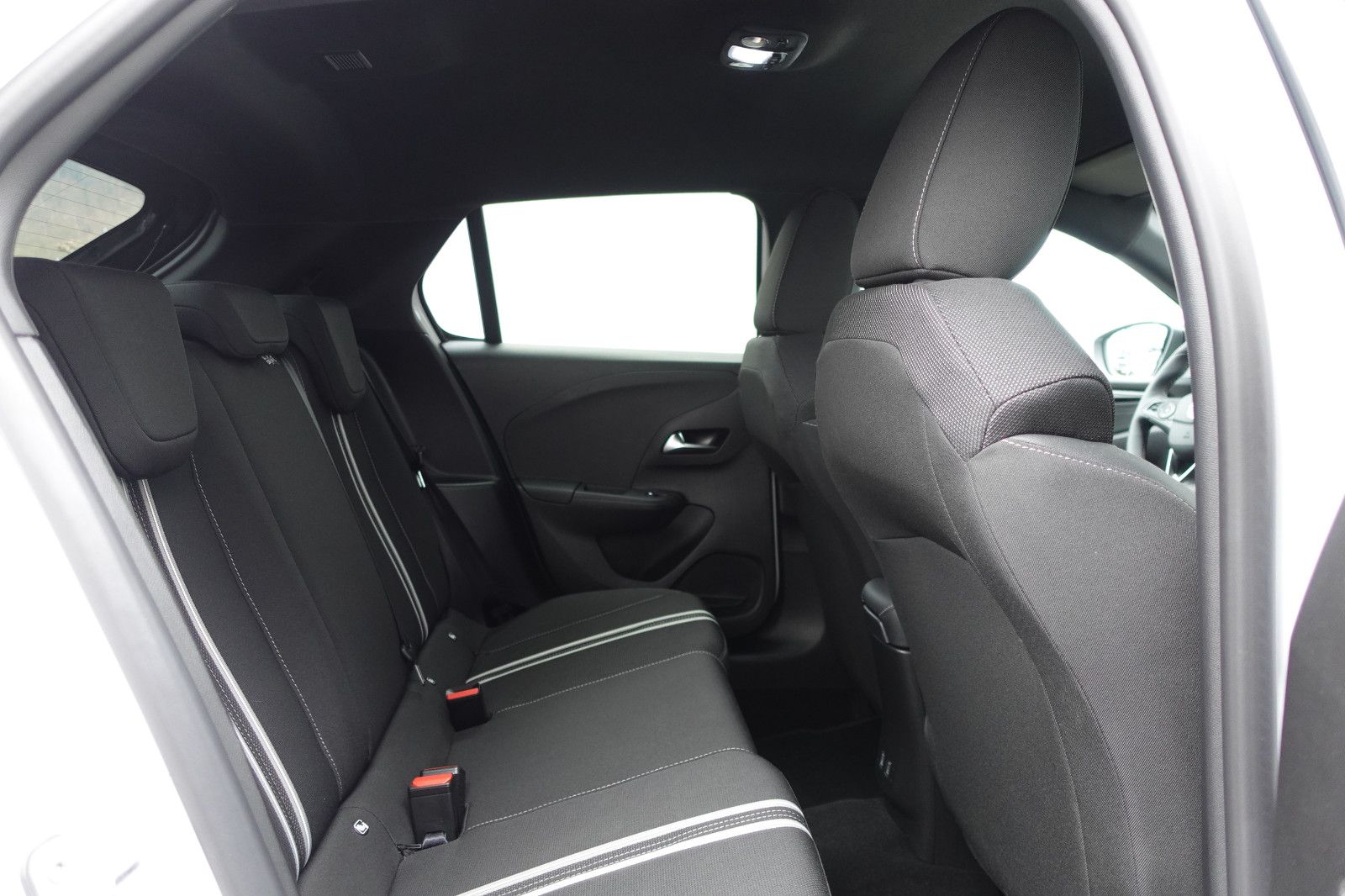 Fahrzeugabbildung Opel Corsa 1.2Turbo 48V GS eDCT - Allwetter,SHZ,Navi